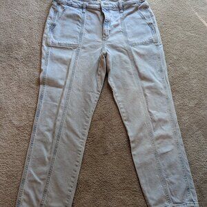 Universal Thread High Rise Slim Straight Light Wash Denim